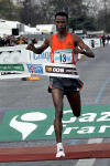 Marathon de Paris : le marathonien Melese remet son titre en jeu