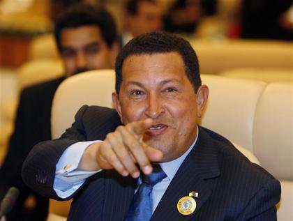 Aprés Téhéran…Hugo Chavez se pose à Paris.