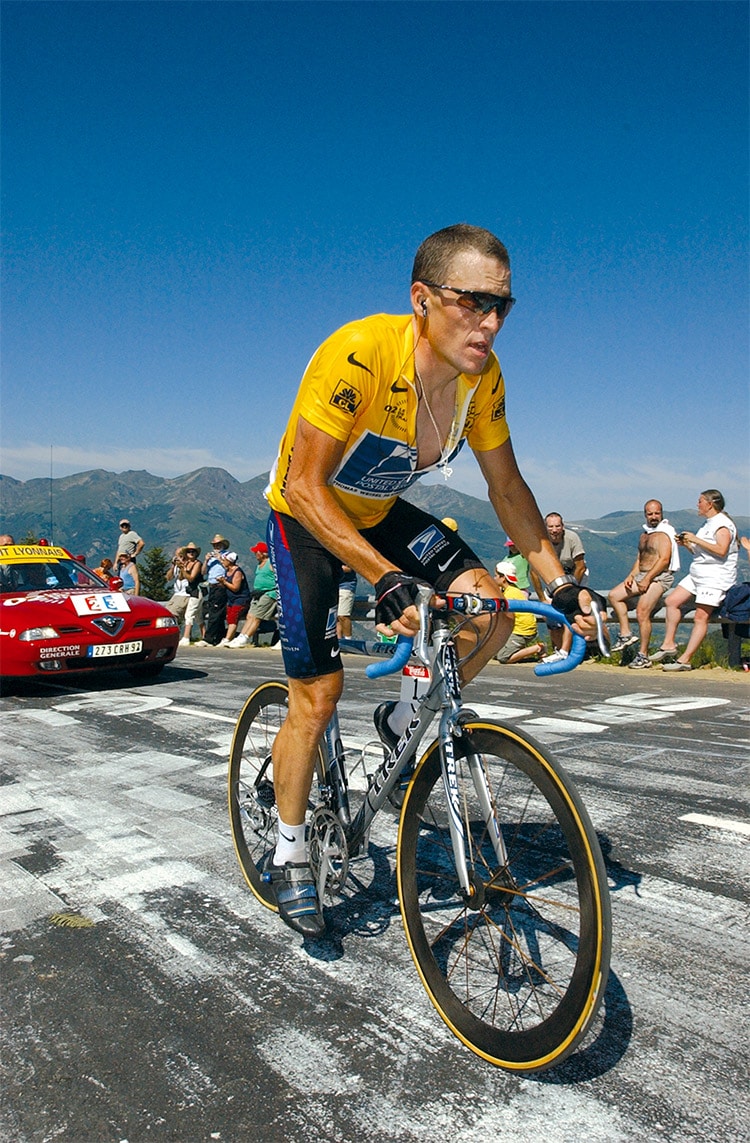 Armstrong blessé, sa participation au Tour d’Italie compromise ?