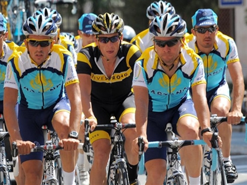 Tour de France : Le contre la montre par équipe est lancé ! Armstrong en jaune ce soir ?