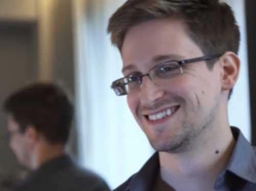 Snowden rencontre des ONG à Moscou
