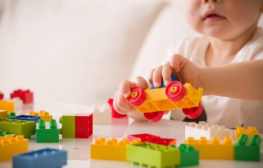 Comment remercier sa nanny ? une idée cadeau nounou !