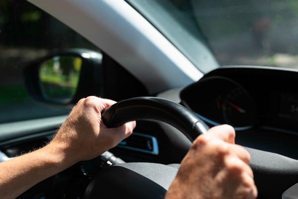 Bien choisir sa voiture d’occasion : un achat malin pour allier budget et fiabilité